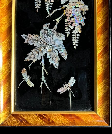 螺鈿細工 額装【鳥月トンボ草花絵】螺鈿 絵画 韓国美術 壁掛 額 色絵 古美術 アンティーク コレクション