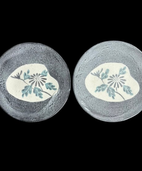 【2客セット】絵皿 丸皿 [花柄] 時代物 小皿 取り皿 盛り皿 飾り皿 レトロ 和食器 骨董品 アンティーク