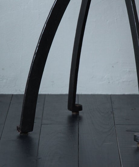ラウンドトップテーブル ROUND TOP TABLE w/IRON LEG