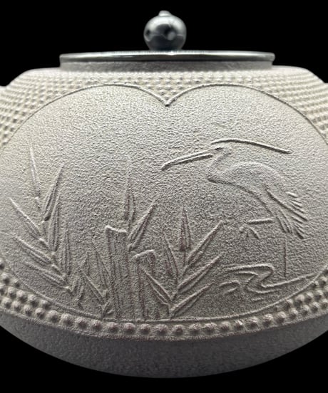 間取霰 達磨釜 釜師 菊地政光 鶴 炉釜 茶釜 伝統工芸 茶道具 骨董品 アンティーク