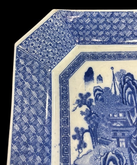 古伊万里 八角絵皿 [山水風景文図] 染付 年代物 八角皿 角皿 平皿 取り皿 盛り皿 飾り皿 伊万里 和食器 骨董品 アンティーク