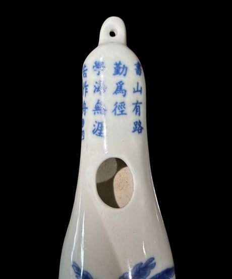 中国現地買入 一輪挿し [琴女人絵] 壁掛け 中国雑貨 花瓶 フラワーベース 染付 陶磁器 陶器 骨董品 アンティーク