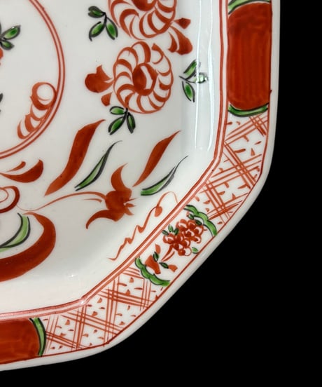 からくさ美術館 古伊万里 八角絵皿 [草花文図] 赤絵 大皿 角皿 平皿 取り皿 盛り皿 飾り皿 伊万里 和食器 骨董品 アンティーク