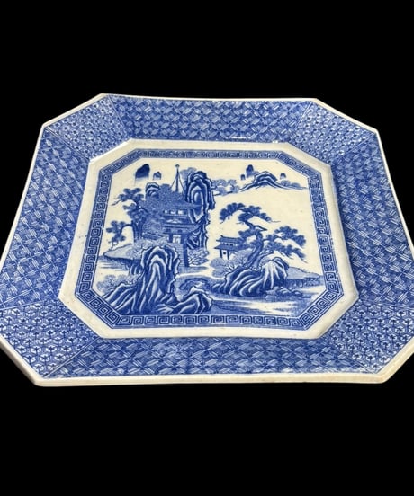 古伊万里 八角絵皿 [山水風景文図] 染付 年代物 八角皿 角皿 平皿 取り皿 盛り皿 飾り皿 伊万里 和食器 骨董品 アンティーク