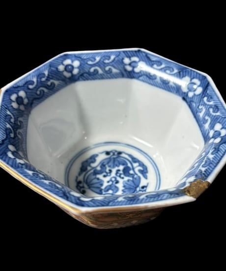 【金継ぎ】古伊万里 小鉢 色絵 八角鉢 金彩 赤絵 鉢 盛り皿 飾り皿 深鉢 器 和食器 伊万里 骨董品 アンティーク