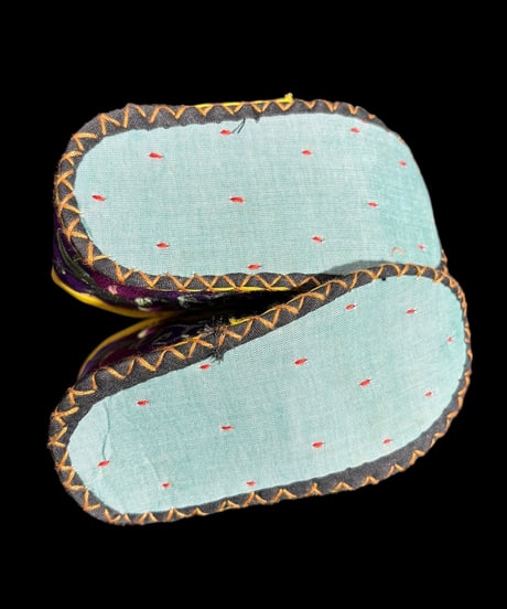 纏足の靴 [パープル] 中国雑貨 布靴 子供靴 刺繍靴 靴 中国 布 刺繡 手作り キッズ インテリア アンティーク