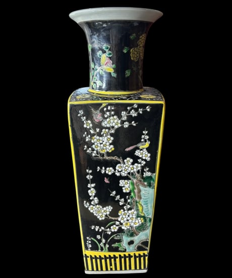 大清康熙年製 粉彩 四方花瓶 時代物 壺 中国 フラワーベース 花瓶 花器 陶器 古美術 骨董品 アンティーク