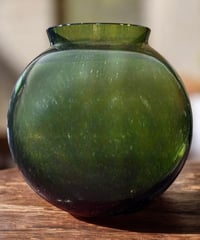 コンストフル 花瓶 グリーン ガラス フラワーベース 花器 花入れ 装飾 おしゃれ インテリア 昭和 レトロ