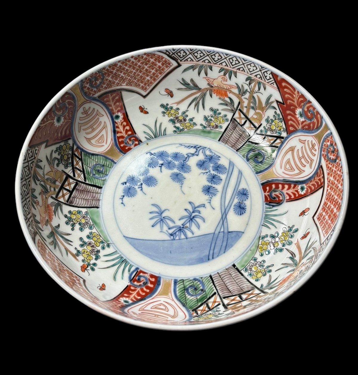 【名品古伊万里❗09】明治時代　里帰り品　錦手　花に鳥に蝶図　高39.7cm大壺 明治時代 古伊万里 錦手 花に鳥の図 輪花縁 40.4cm 大皿 - メルカリ