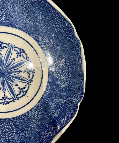 染付 平皿 [草花文絵] 丸皿 印判 大皿 取り皿 盛り皿 飾り皿 和食器 骨董品 アンティーク
