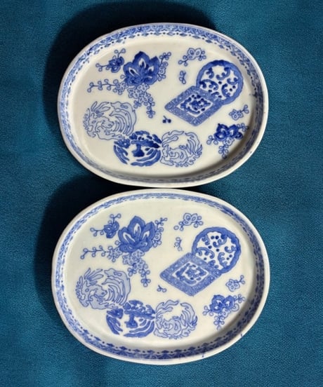 【2客セット】古伊万里 絵皿 [鳳凰草花文] 銘あり 小皿 丸皿 取り皿 盛り皿 飾り皿 江戸 昭和初期 和食器 骨董品 アンティーク