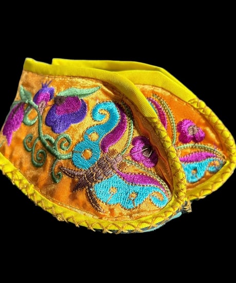 纏足の靴 [オレンジ] 中国雑貨 布靴 子供靴 刺繍靴 靴 中国 布 刺繡 手作り キッズ インテリア アンティーク