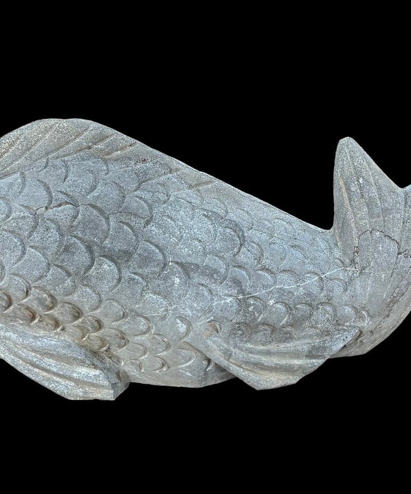 石彫刻（魚）