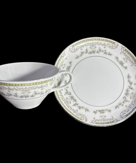 【3客揃】 NARUMI CHINA カップ&ソーサー ノスタルジック 花柄 モダン マグカップ 紅茶 コーヒー カップ 茶器 昭和 レトロ アンティーク