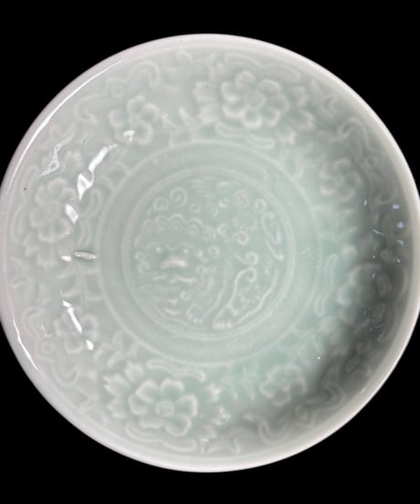 【2客セット】青磁 牡丹紋獅子陽刻皿 青白磁 平皿 丸皿 小皿 獅子 取り皿 盛り皿 飾り皿 和食器 骨董品 アンティーク