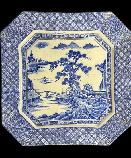 古伊万里 八角絵皿 [松山水風景文図] 染付 年代物 大皿 角皿 平皿 取り皿 盛り皿 飾り皿 伊万里 和食器 骨董品 アンティーク