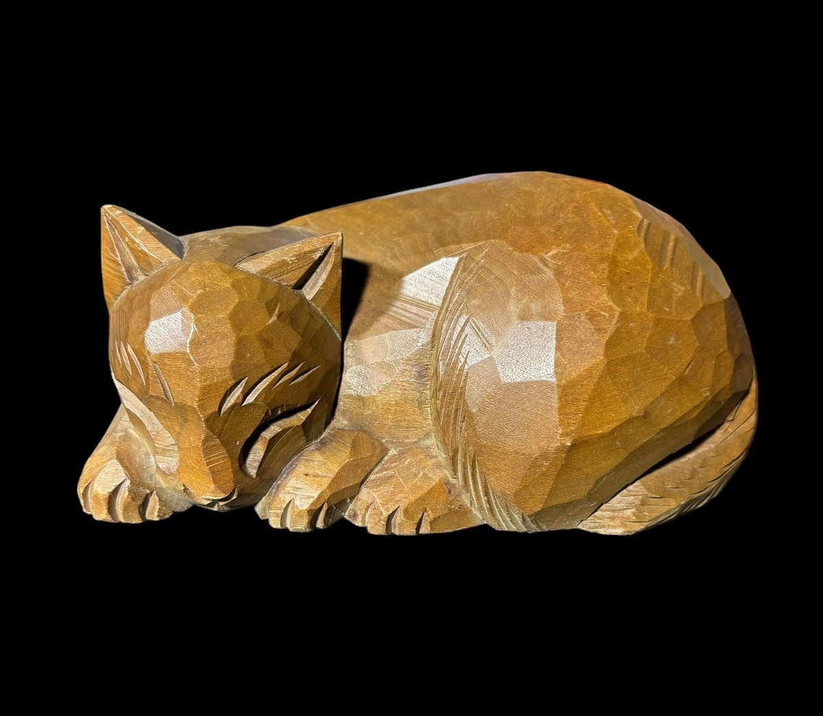 木彫り 猫 彫刻 眠り猫 眠猫 置物 飾り 縁起物 天然木 木工 東洋