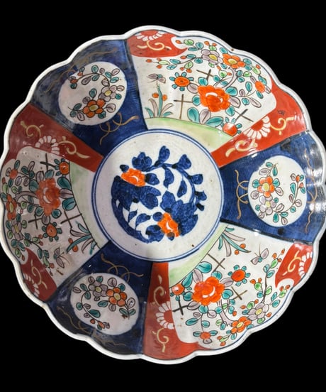 【現品限り!!】3組鉢 伊万里 花形皿 [窓絵草花文] 金彩 赤絵 色絵 鉢 丸皿 盛り皿 飾り皿 古伊万里 古美術 和食器 骨董品 アンティーク