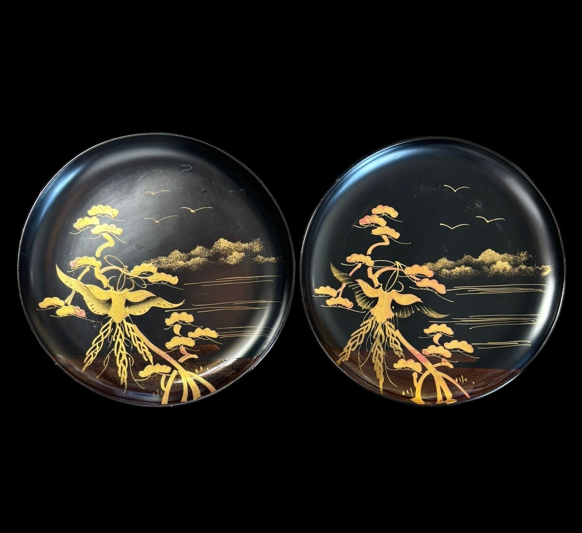 希少　時代蒔絵  松風景絵　黒漆 金蒔絵 漆芸 漆 丸皿 和食器　骨董　2客 2客セット】時代蒔絵 [鳥松風景絵] 黒漆 金蒔絵 漆芸 漆 丸皿