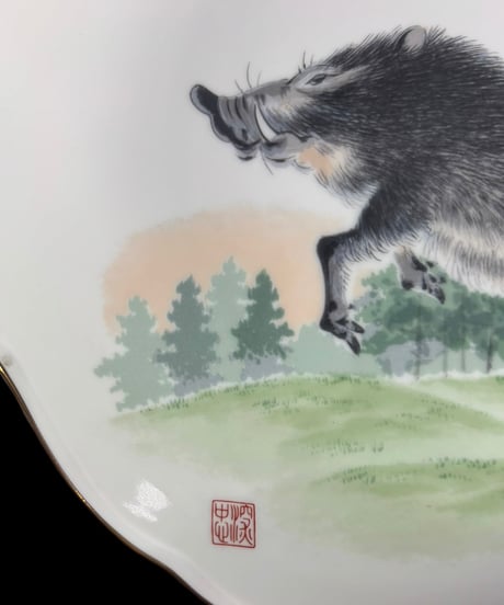 宮内庁御用達 深川製磁 有田焼 絵皿 イノシシ 亥 色絵 干支 プレート 丸皿 取り皿 飾り皿 縁起皿 骨董品 アンティーク