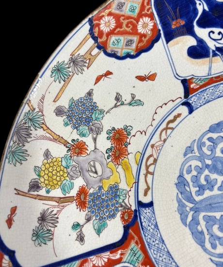古伊万里 色絵 [窓絵鶴蝶草花文図] 大皿 丸皿 取り皿 飾り皿 和食器 江戸 伊万里 陶器 骨董品 アンティーク