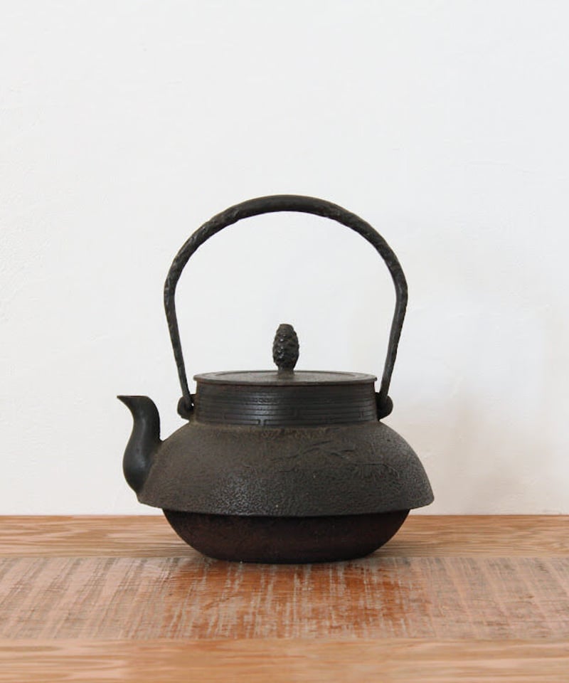 骨董 鉄瓶 黒渦 【公式通販】