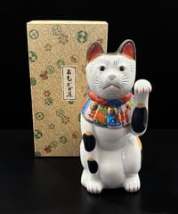 おもだか屋 招き猫 古瀬戸 赤絵 左手 縁起物 開運 金運 貯金箱 陶器 昭和 レトロ 工芸品 インテリア 骨董品 アンティーク