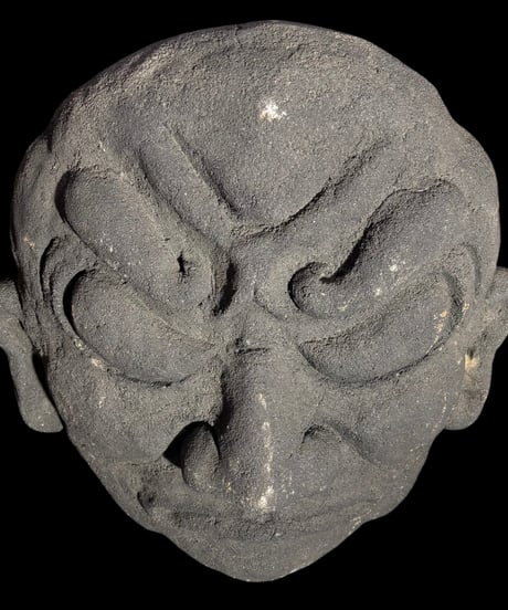 竃神 石彫面 石物 彫刻 仏面 飾面 縁起物 古美術 時代物 インテリア 骨董品 アンティーク