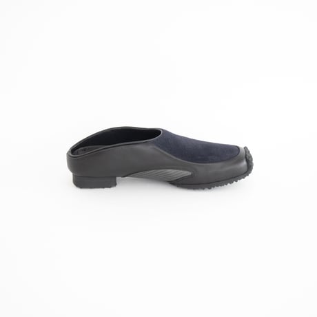 【MIDORIKAWARYO】lupus別注"carbon leather mule"  / col. BLACK×NAVY