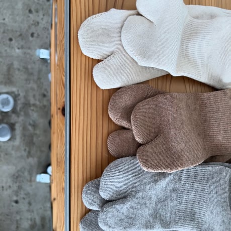 【yahae sui】Organic Cotton Yak Pile Soles Tabi Socks
