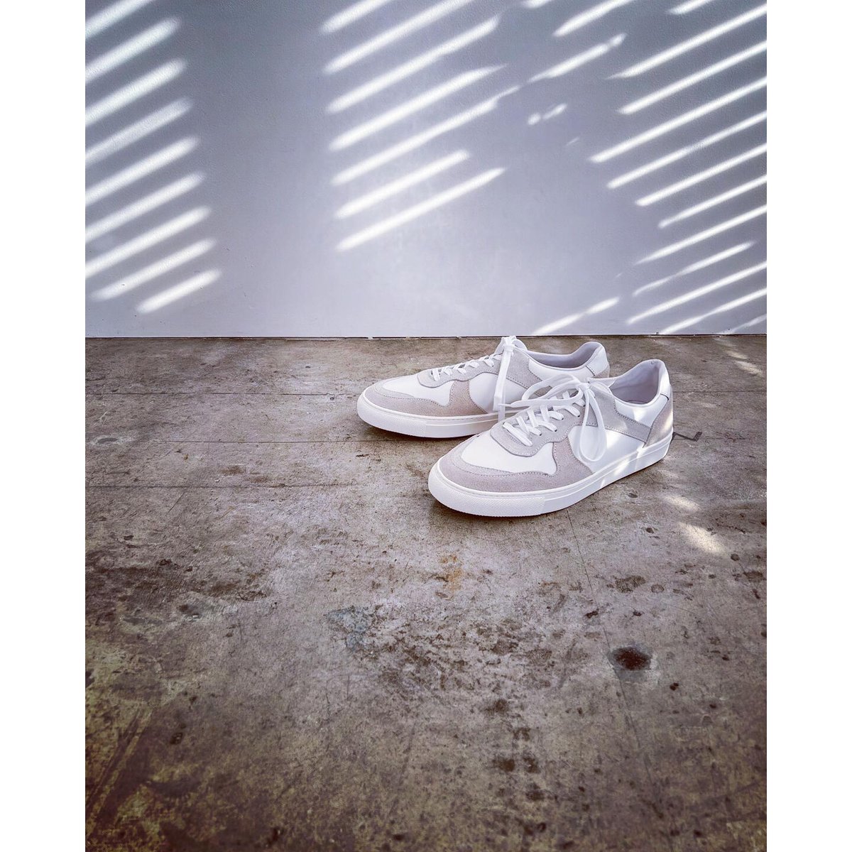 YOAK ヨーク ULYSE ユリス ホワイト サイズ43（28〜29cm相当） YOAK ヨーク ULYSE ユリス ホワイト サイズ43（28〜29cm相当）