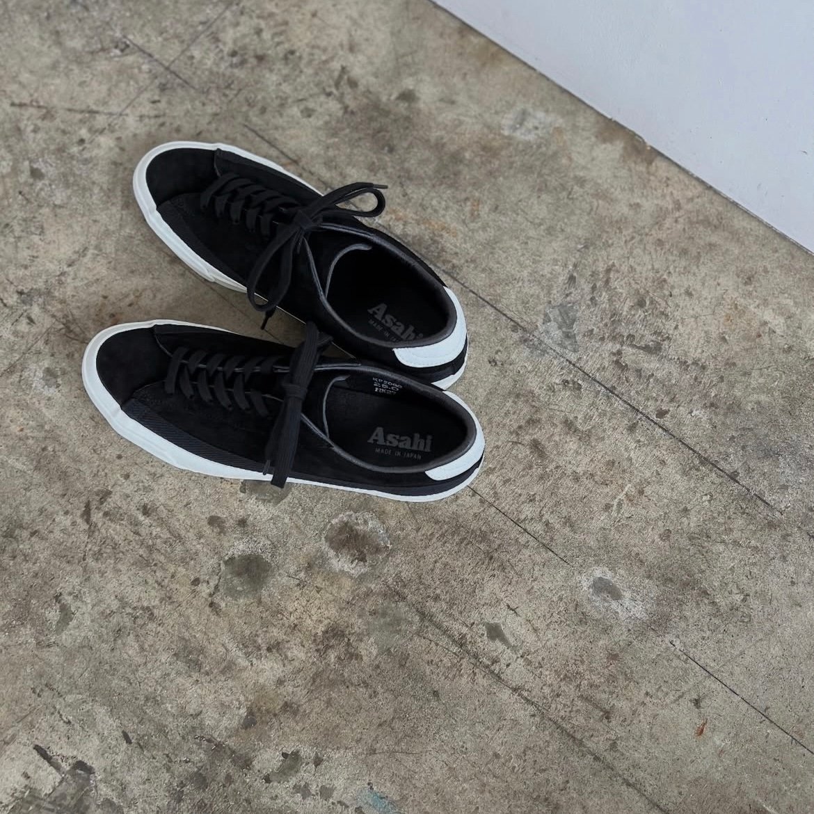 【新品】ASAHI BELTED LOW SUEDE 黒 MEN/WOMEN ASAHI アサヒ BELTED LOW SUEDE - Black – _COMES THE SUN