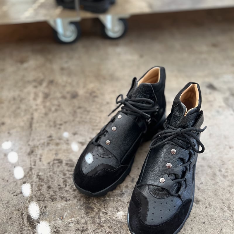 TO&CO】TREKY / col.BLACK | lupus online store