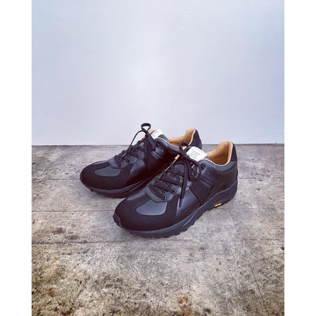 【ORPHIC】G/R TRAINER / col.BLACK
