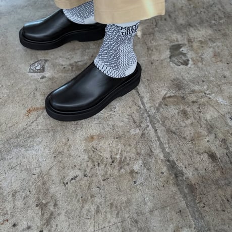 【FEEL MY FOOT STEPS】COLD GRASS-crew socks
