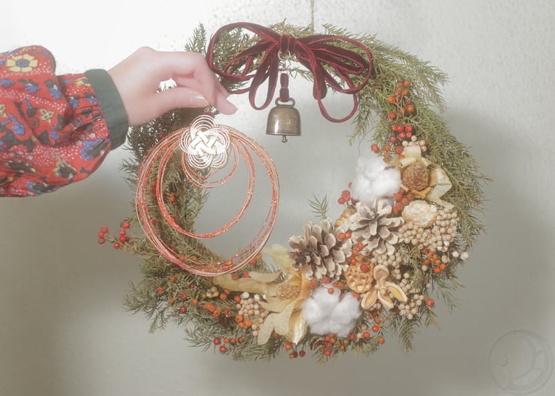 白と赤の木の実のリース(3way) | 月光堂螢工房