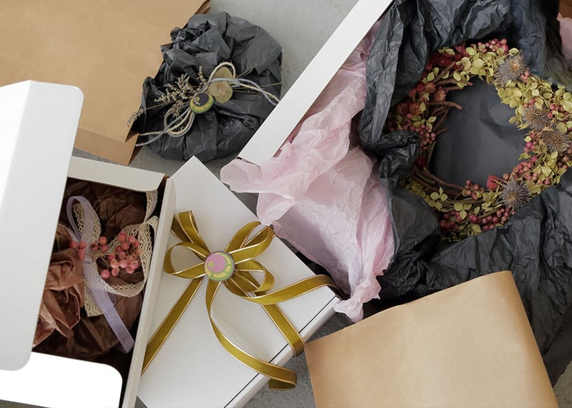 秋色あじさいの大きなレースリボン付きドライフラワーリース | 月光堂