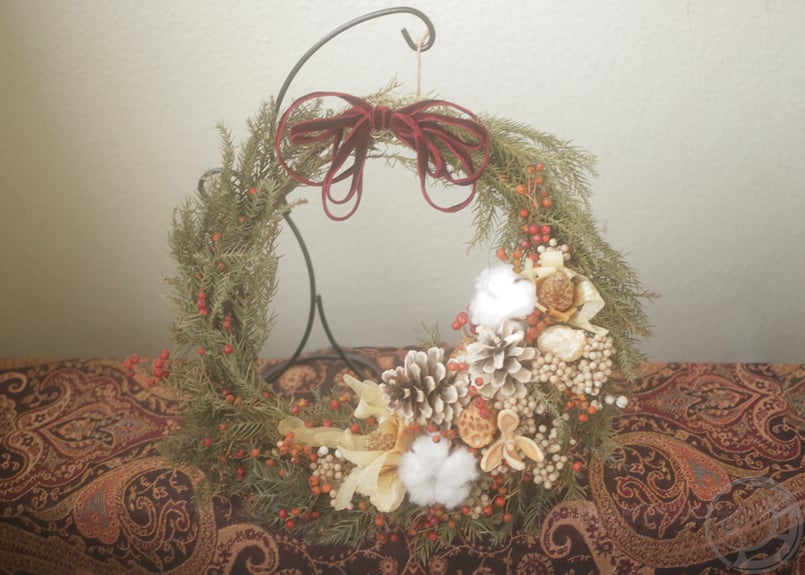 白と赤の木の実のリース(3way) | 月光堂螢工房