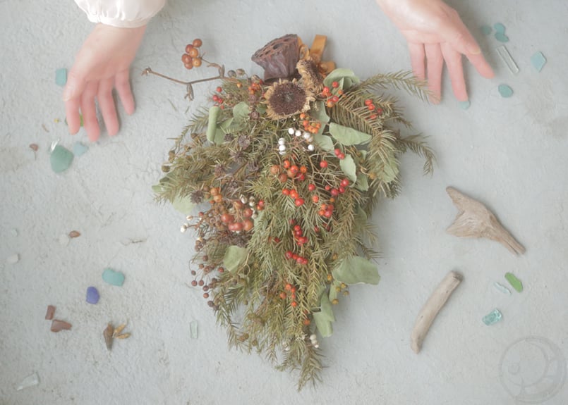 グリーンと木の実のスワッグ | 月光堂螢工房