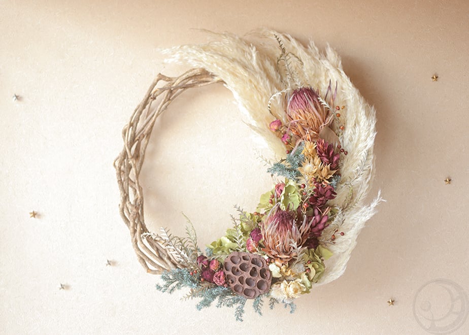 ずっと旬オプションあり！プロテアとパンパスグラスの大きなリース