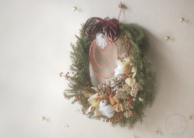 白と赤の木の実のリース(3way) | 月光堂螢工房