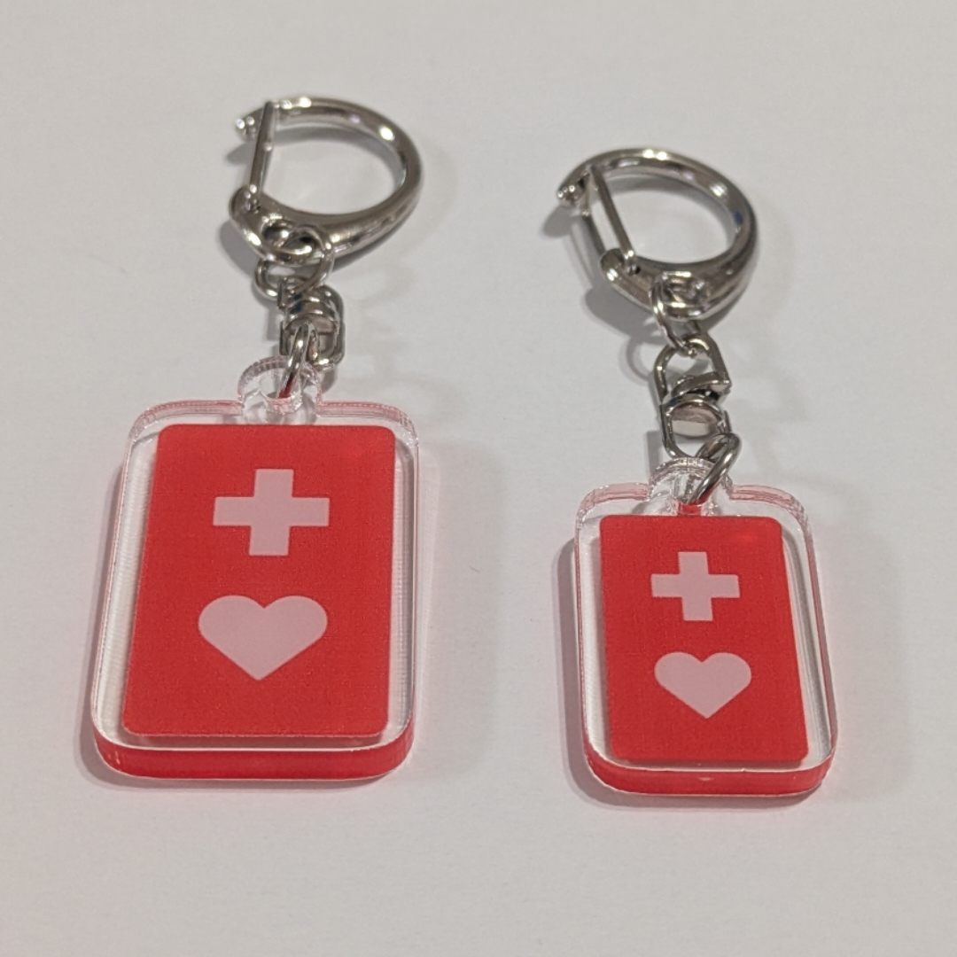 アクリルヘルプマークキーホルダー 中＆小 【計2個セット