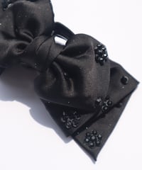black silhouette ribbon(clip)
