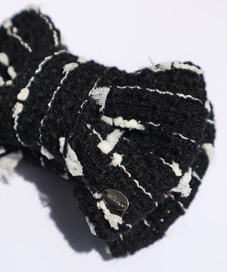 black×white line(banana clip)