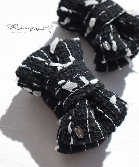 black×white line(banana clip)