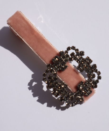 bijou velvet pin