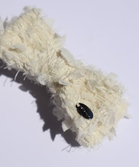 double ribbon×off white×feather(barrette)
