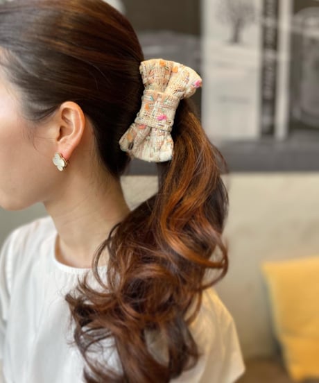ivory×pompoms color(banana clip)