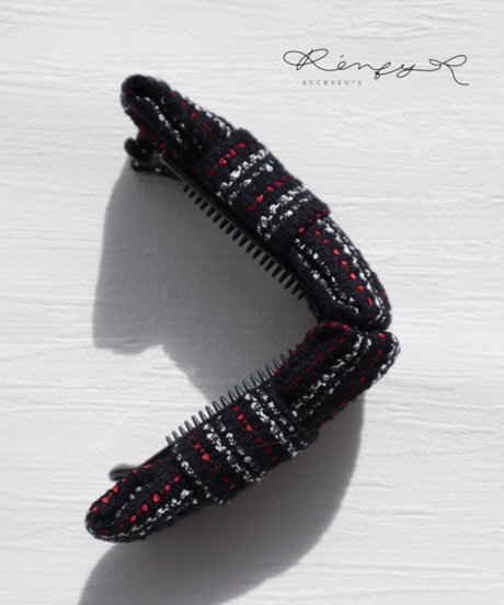 black × red line(banana clip)