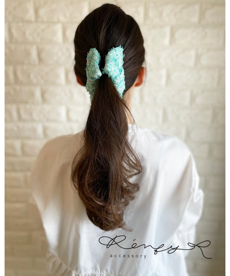 light green×white(banana clip)